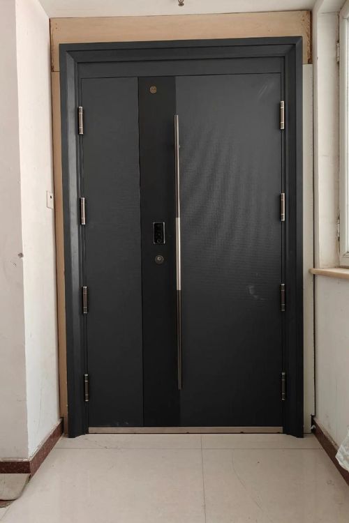 Primary and Secondary Doors 25 Primary and Secondary Doors 25
