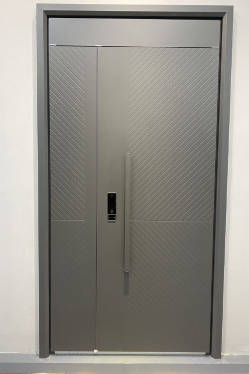 Primary and Secondary Doors 10 Primary and Secondary Doors 10