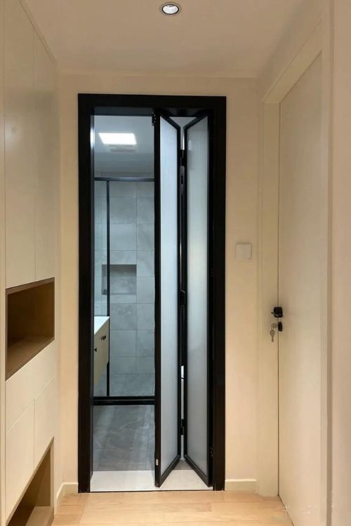 PD Door 6