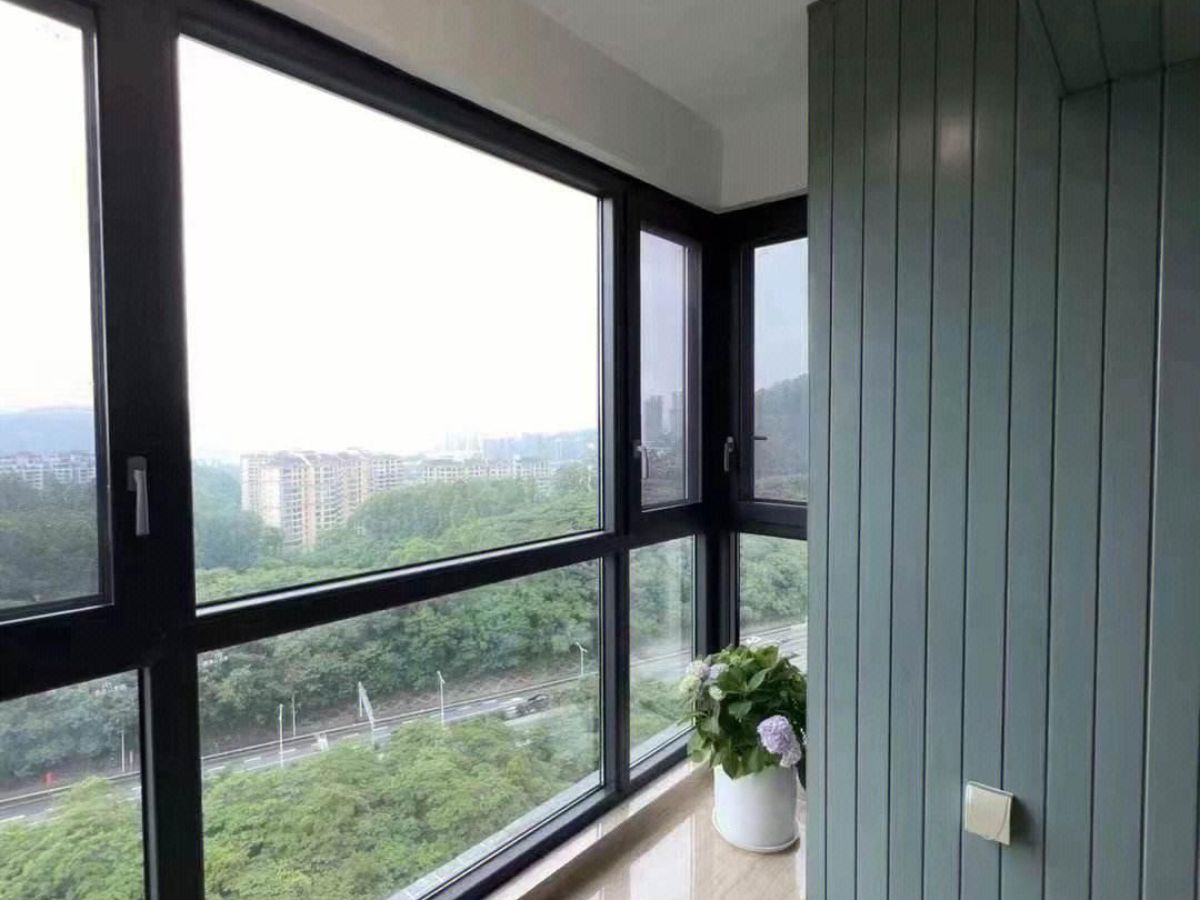 Balcony Window 17 Balcony Window 17