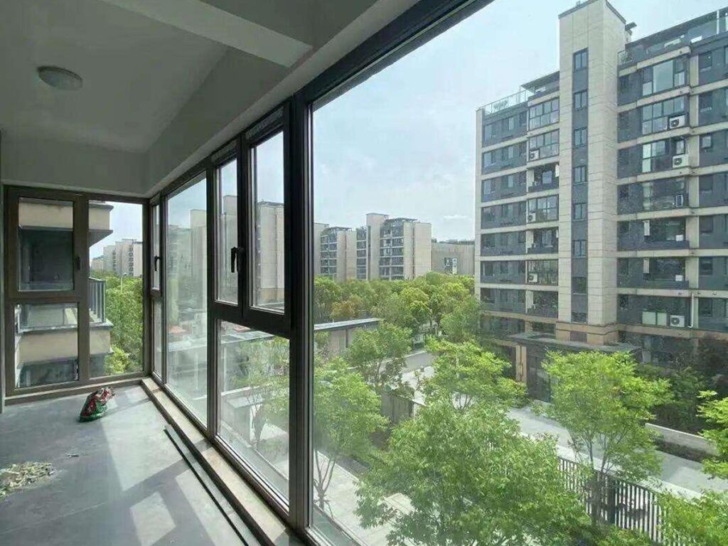 Balcony Window | Vallisco