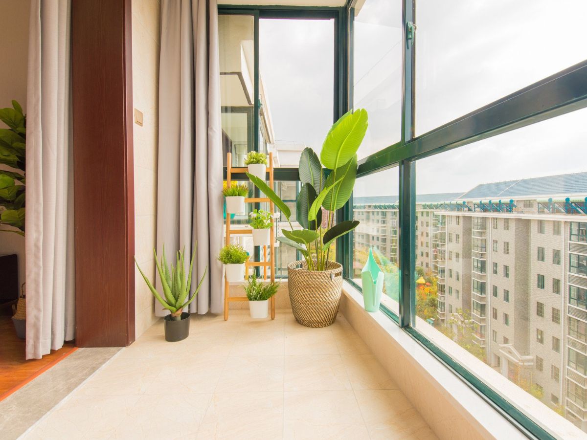 Balcony Window 8 Balcony Window 8