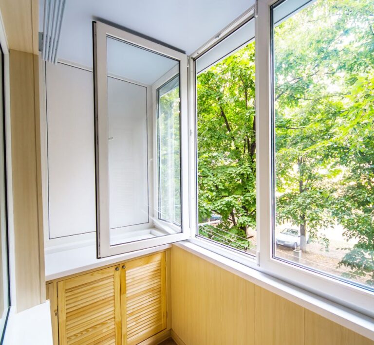Energy-Efficient Window 1