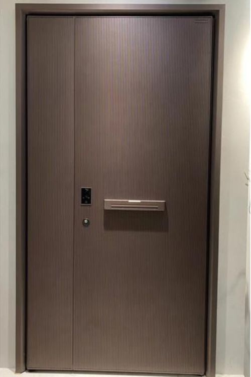 Entrance Door 13