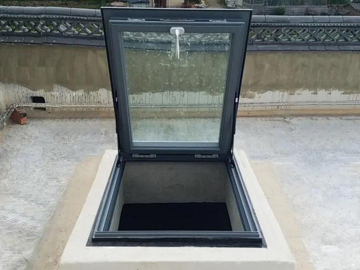 Roof Window 3