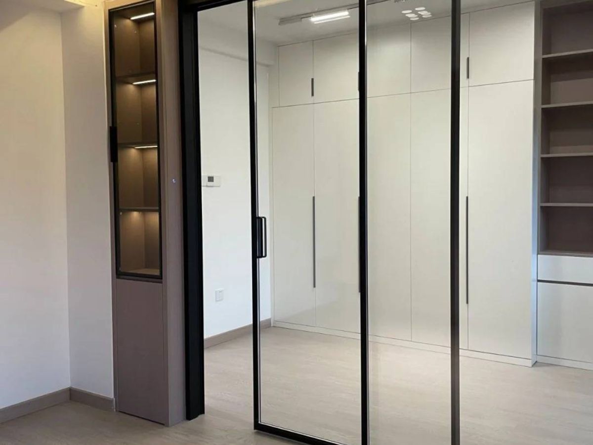 Slim-Frame Aluminum Window 3 Slim-Frame Aluminum Window 3