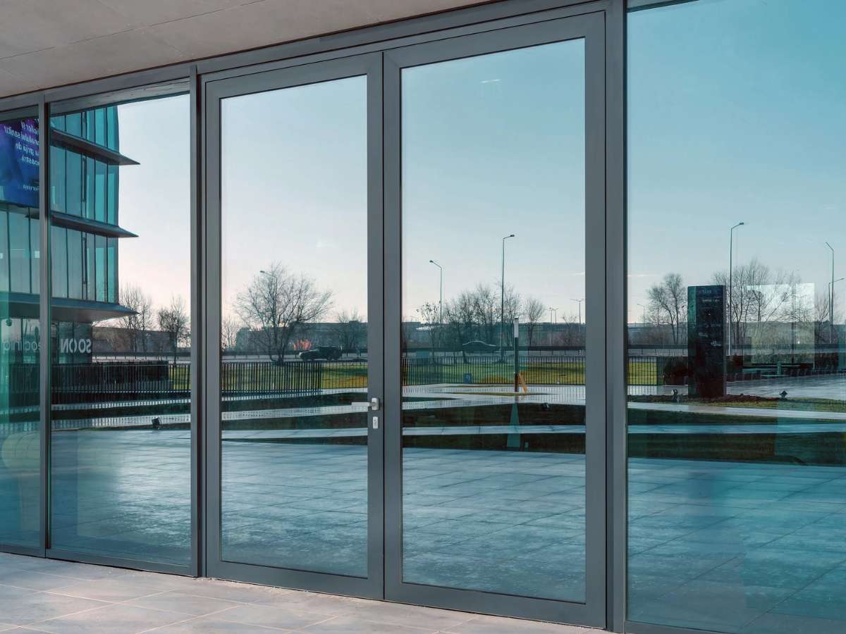 12 Apartment Door Ideas | Vallisco