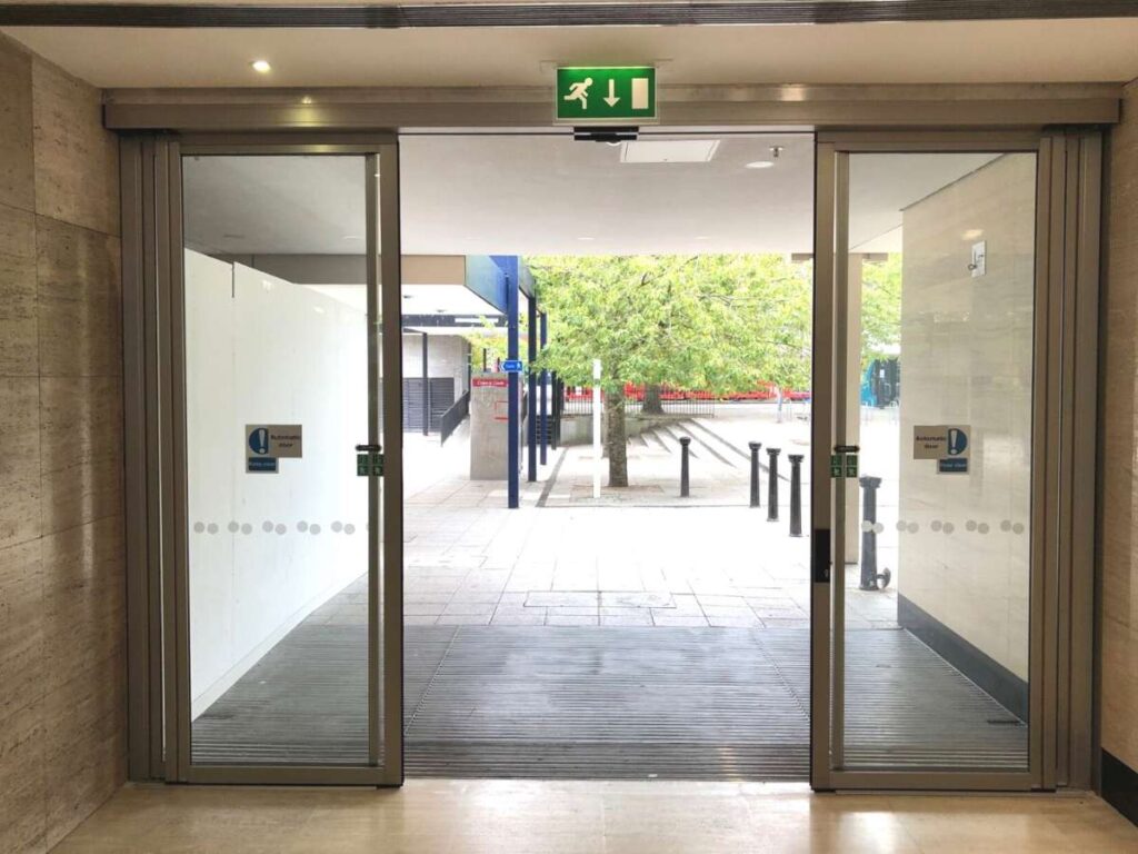 Automatic Door Bottom Installation: Step-by-Step Guide 1 Automatic Door Bottom Installation: Step-by-Step Guide 1
