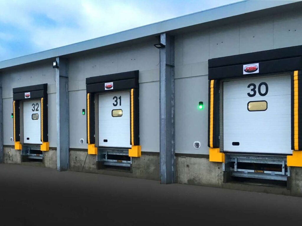 Bay Door vs Garage Door: What's the Real Difference? 2 Bay Door vs Garage Door: What's the Real Difference? 2