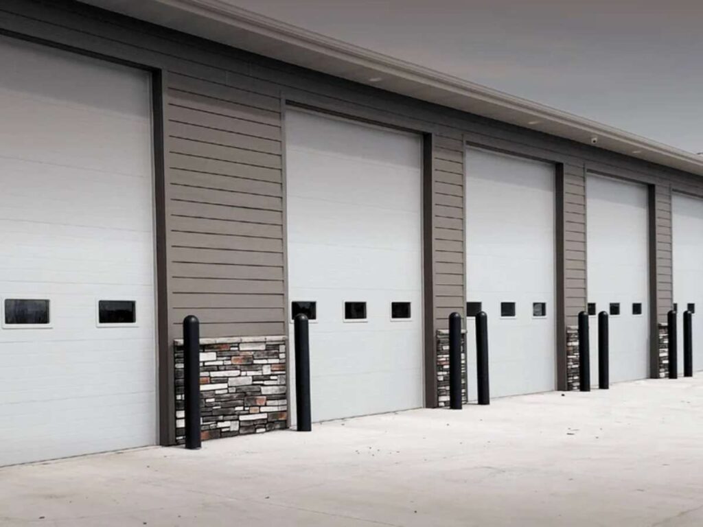 Bay Door vs Garage Door: What's the Real Difference? 5 Bay Door vs Garage Door: What's the Real Difference? 5