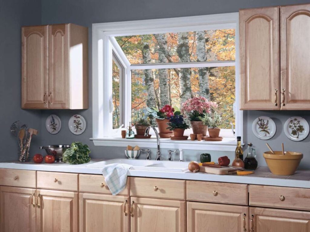 4 Best Bay Window Ideas for Kitchen Spaces 1 4 Best Bay Window Ideas for Kitchen Spaces 1