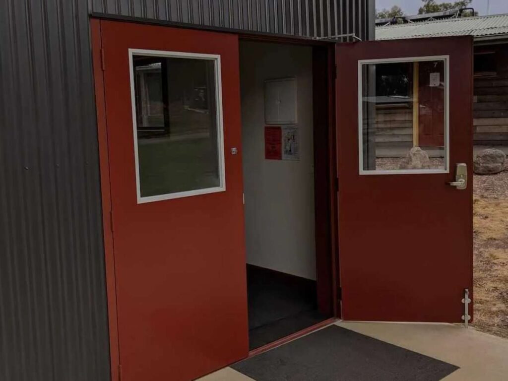 A Quick Guide to Commercial Double Doors 2