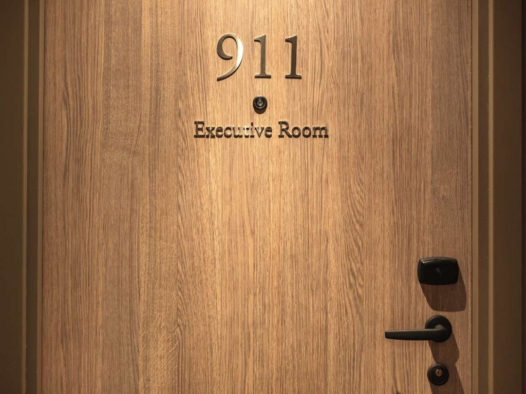 Your Guide to Hotel Door Security 1