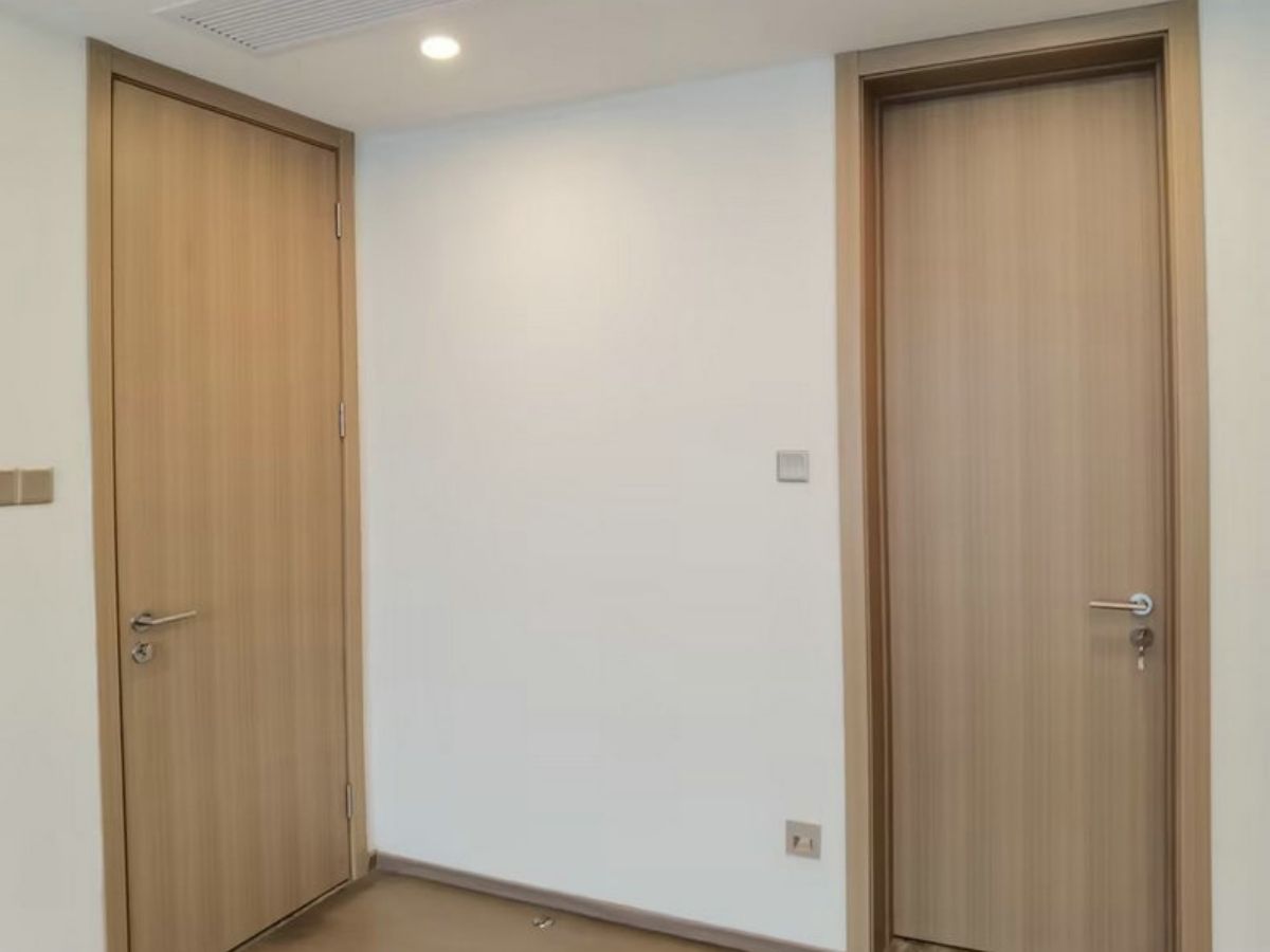 Energy-saving Door 8