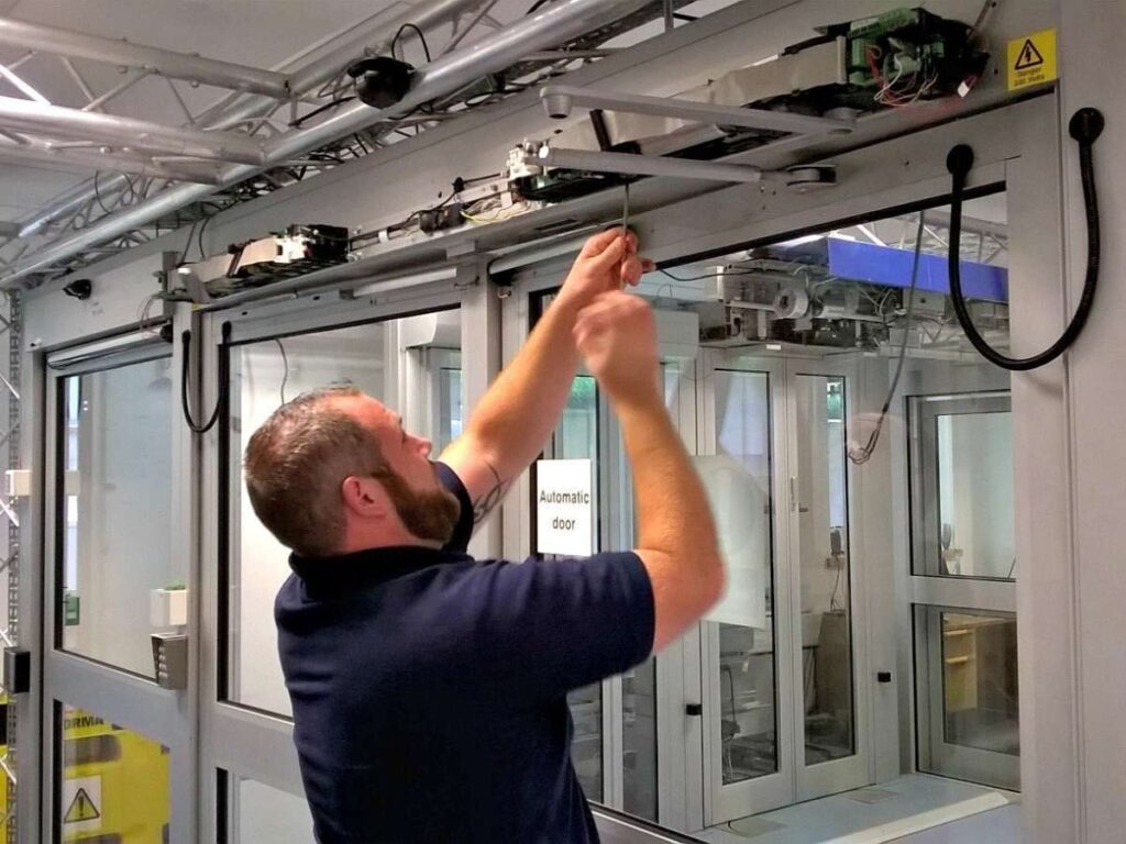Automatic Doors for Manufacturing: A Step-by-Step Guide 5