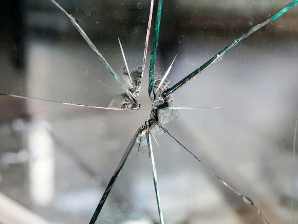 Common Commercial Window Problems and How to Fix Them 3