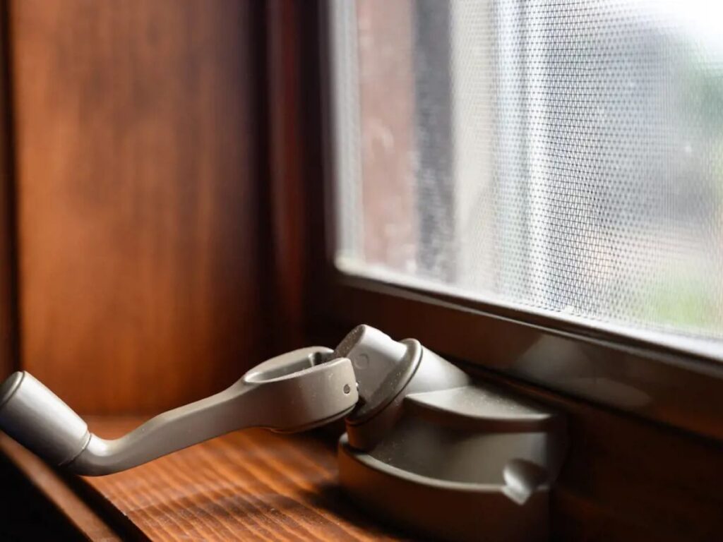 Common Commercial Window Problems and How to Fix Them 7