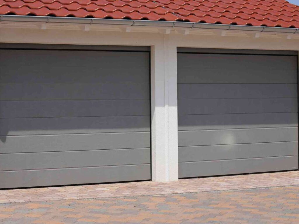 Top 9 Garage Door Design Ideas 5