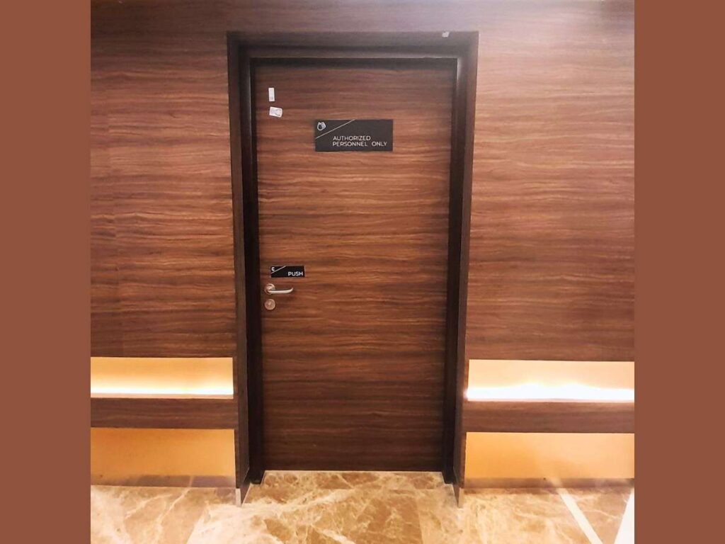 6 Best Hotel Room Door Design Ideas 2