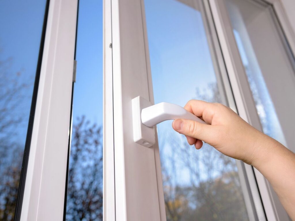 How Are Vinyl Windows Made? A Step-by-Step Guide 3