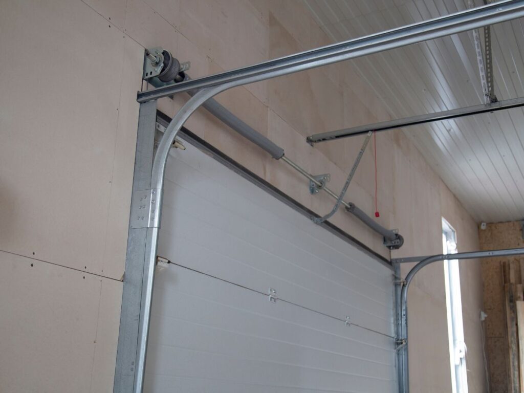 How Do Folding Doors Work? 5