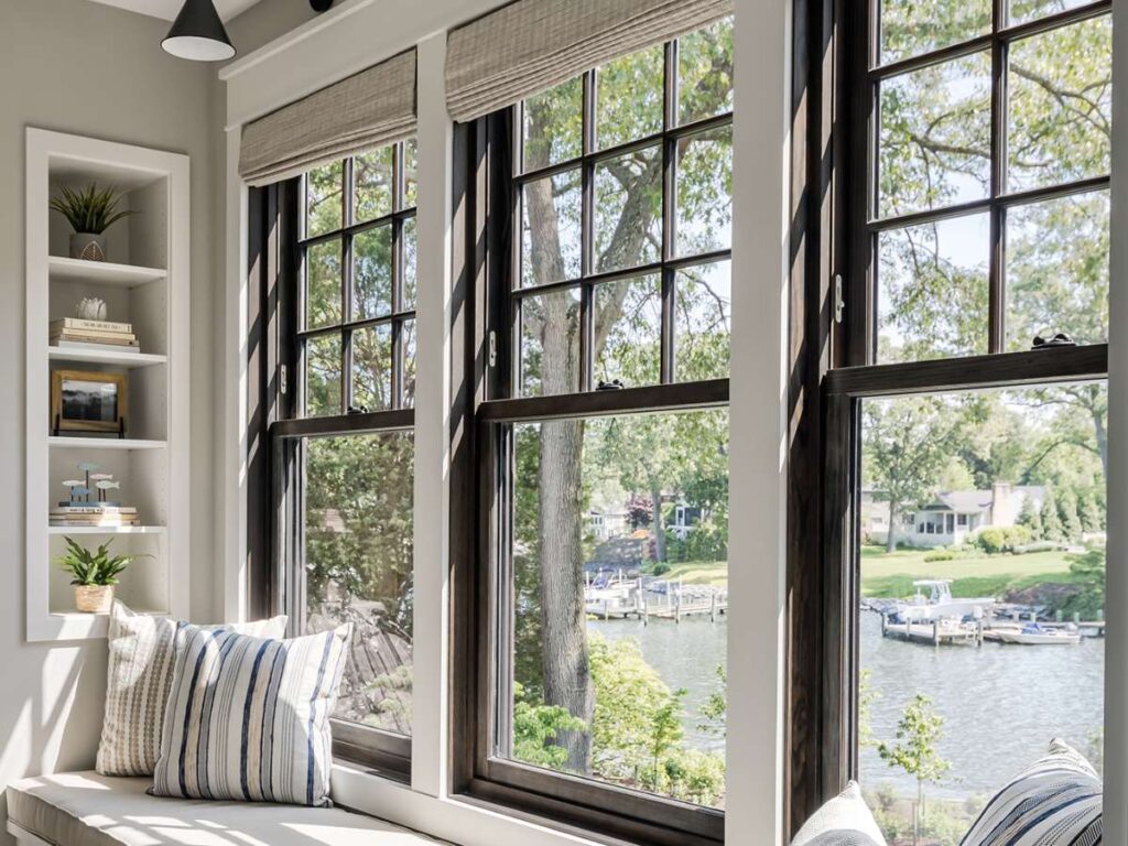 How Do Single Hung Windows Work? 1 How Do Single Hung Windows Work? 1