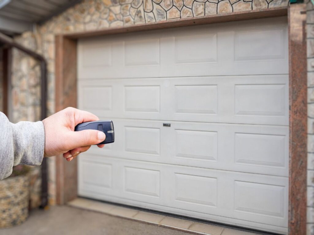 10 Common Garage Door Issues (And How We Fix Them) 4 10 Common Garage Door Issues (And How We Fix Them) 4
