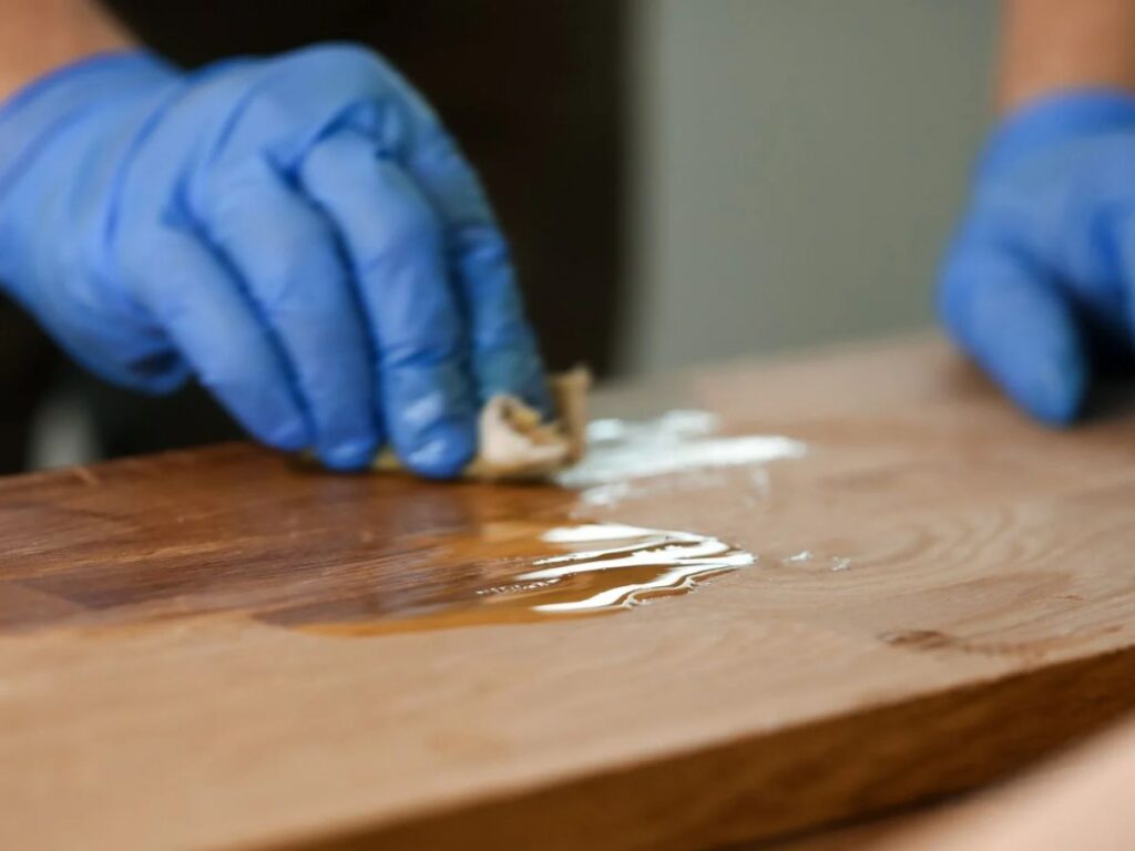 How to Stain a Front Door? 15