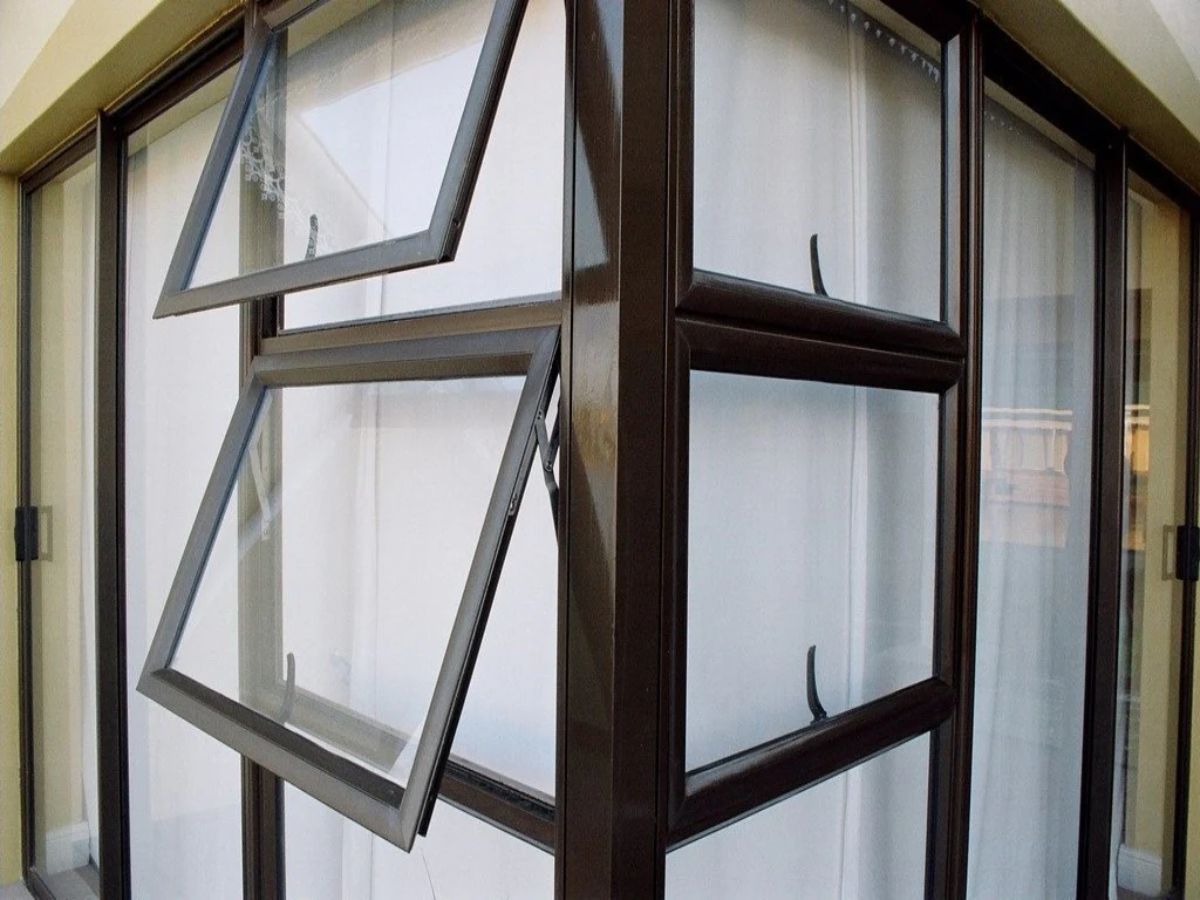 Top Hunf Window What Is A Top Hung Window? | Vallisco